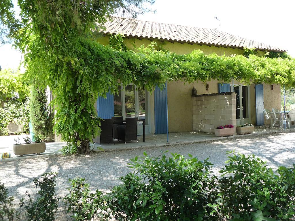 Bed and Breakfast Les Cigales à Saint-Andiol Extérieur photo