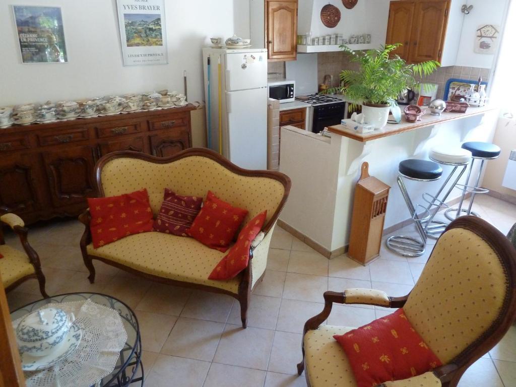Bed and Breakfast Les Cigales à Saint-Andiol Extérieur photo